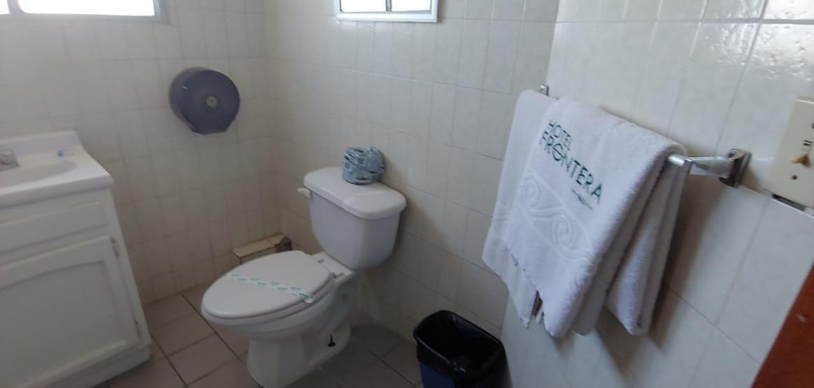 مكسيكالي Hotel Frontera Baja المظهر الخارجي الصورة